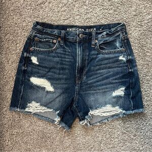 dark wash ripped american eagle jean shorts - 4